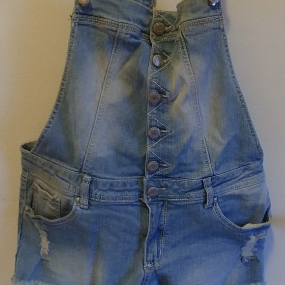 Denim Shorts Jumper - Picture 2 of 7